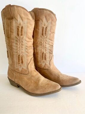 Coconuts by Matisse Tan Faux Leather Embroidered Western Boots